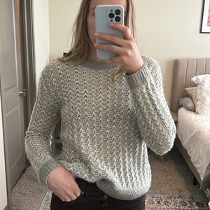 Banana republic factory gray and white knit sweater